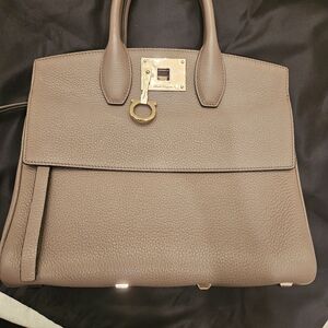 Elegant Taupe Leather Handbag